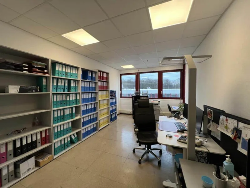 Commercial 18 rooms in Budron — 12