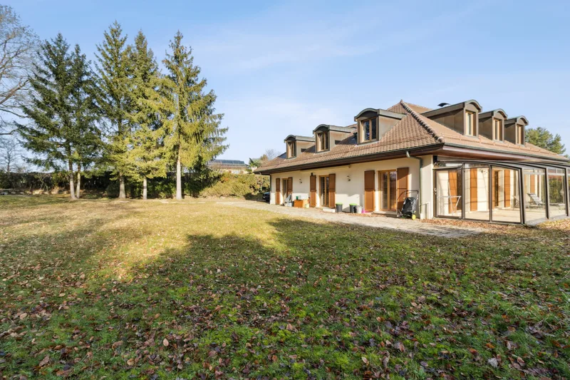 House / Villa 5.5 rooms in Romanel-sur-Lausanne