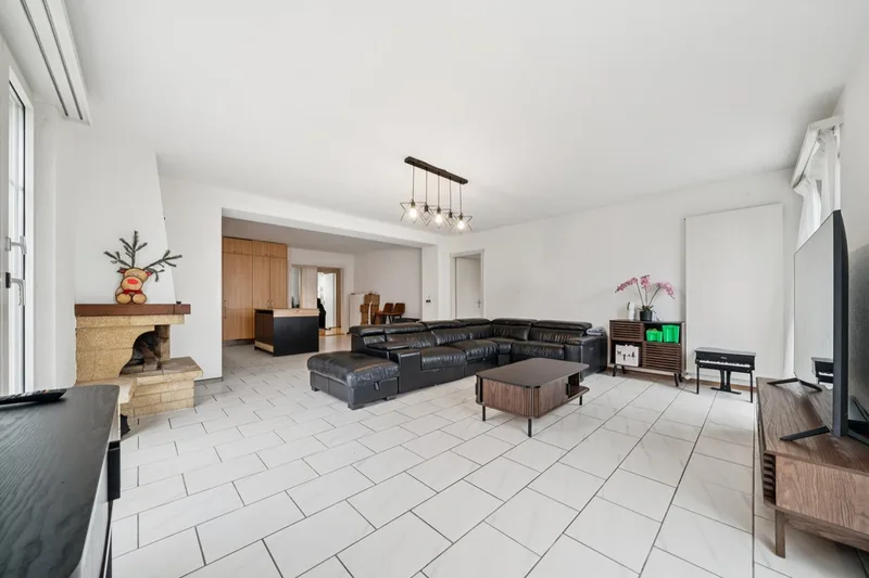 House / Villa 13.5 rooms in Corcelles-Cormondrèche — 4