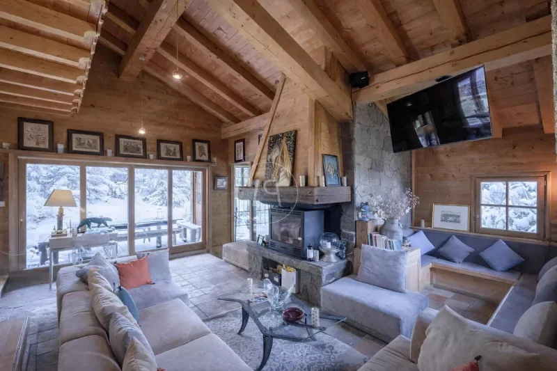 Maison / Villa 10 pièces à Demi-Quartier — photo 6