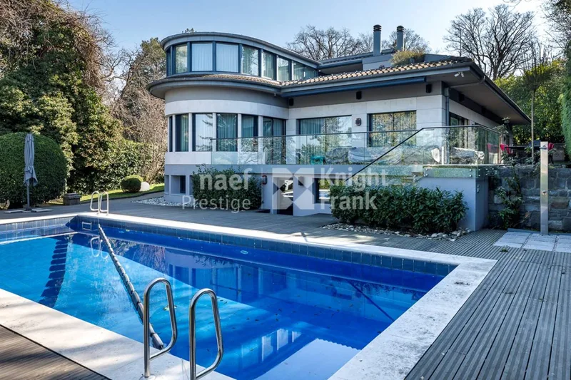 Maison / Villa 12 pièces à Cologny