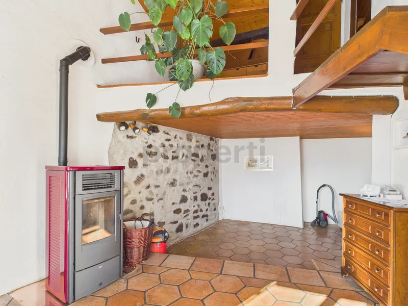 House / Villa 3 rooms in Breggia
