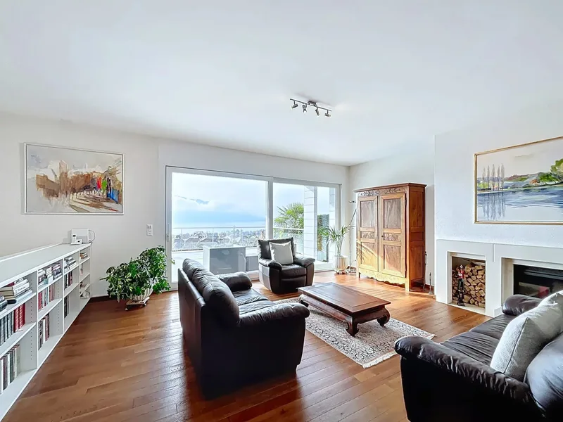 Maison / Villa 7.5 pièces à Chailly-Montreux — 2