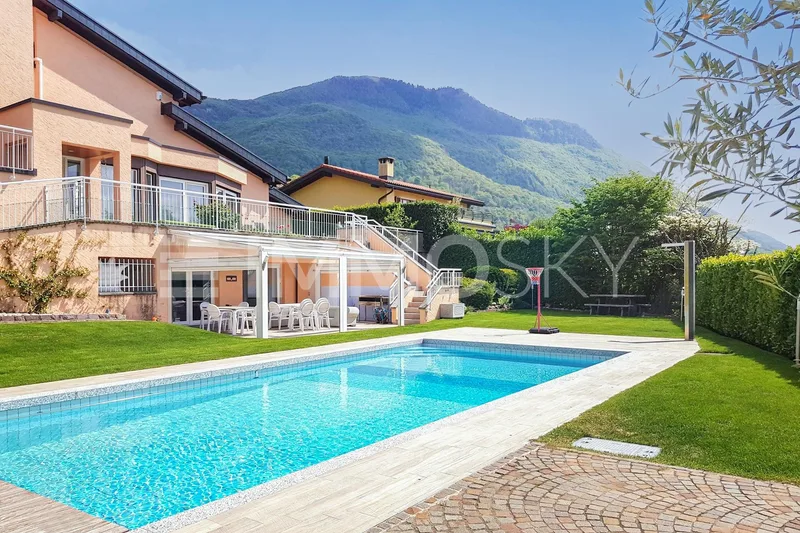 Maison / Villa 11 pièces à Lugano — 11