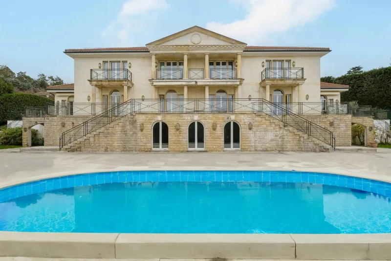 Maison / Villa 18 pièces à Cologny — 13