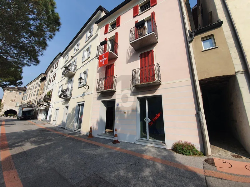 Gewerbe 2 Zimmer in Morcote