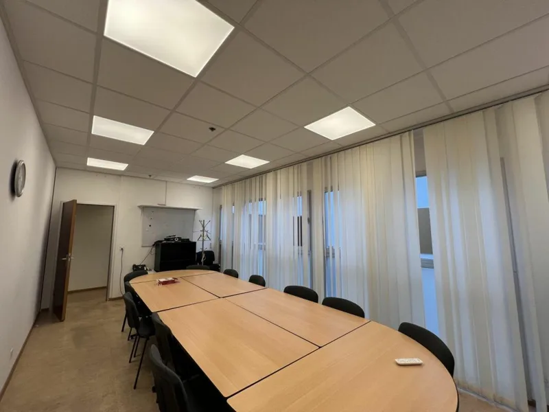 Commercial 18 rooms in Budron — 10