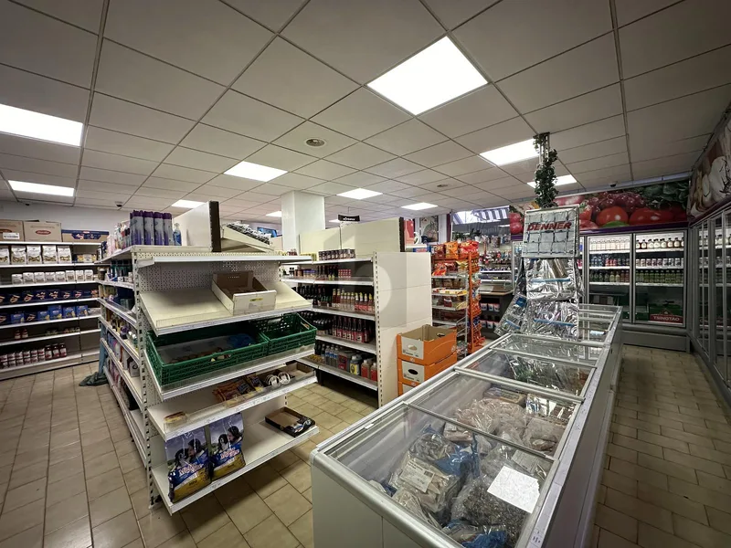 Commercial 3 pièces à Thônex — 2