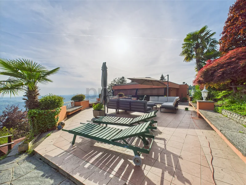 House / Villa 12 rooms in Breggia — 10
