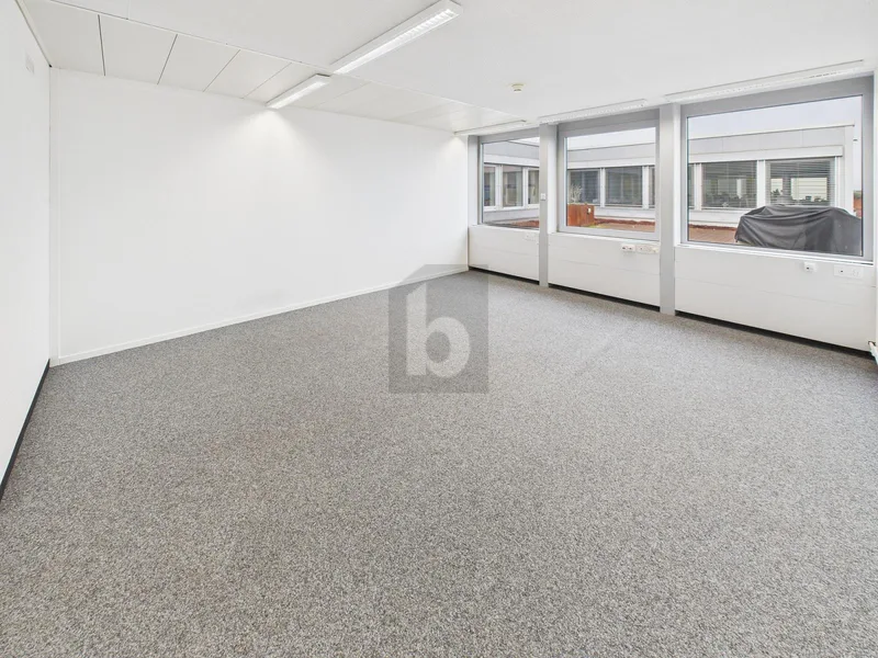 Commercial 1 rooms in zentral — 2