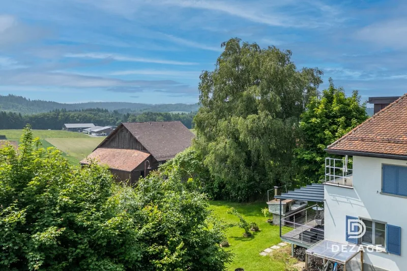 Maison / Villa 8.5 pièces à Quartier Calme — 3