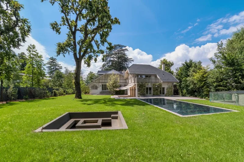 Maison / Villa 15 pièces à Collonge-Bellerive