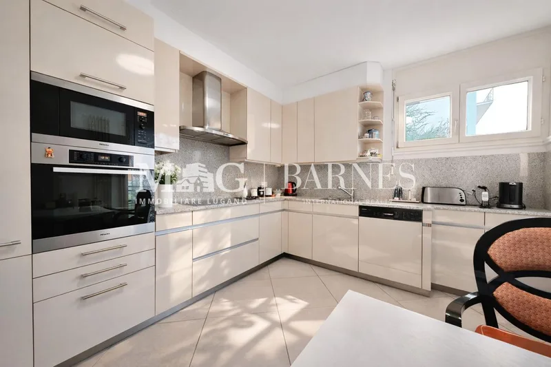 Appartement 5 pièces à Cassarate — 4