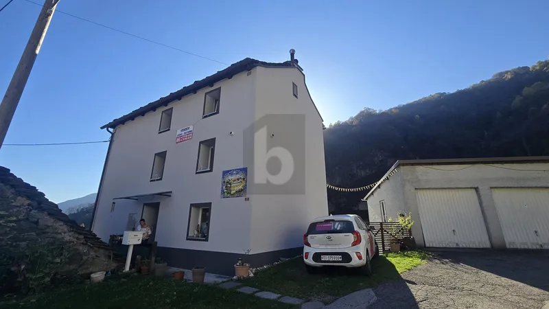 House / Villa 6 rooms in Acquarossa