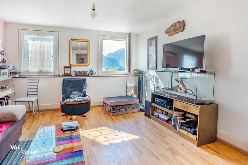 Appartement 8 pièces à Borzuat — 8