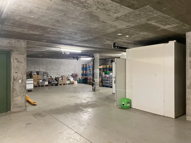 Commercial 3 rooms in Schönthal-Zentrum — photo 4