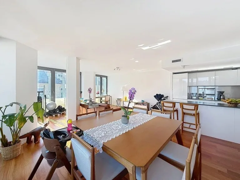 Apartment 5 rooms in Eaux-Vives — 3