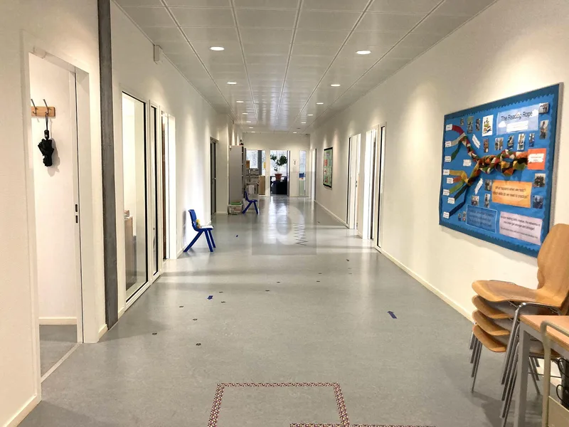 Gewerbe 17 Zimmer in Nyon — 4