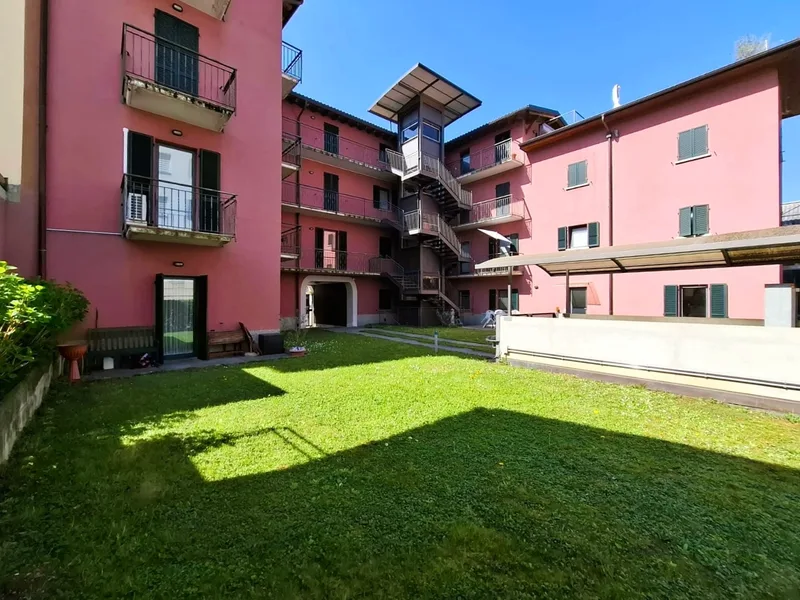 Wohnung 5 Zimmer in Chiasso