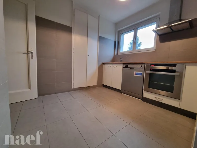 Apartment 4 rooms in La Chaux-de-Fonds — photo 3
