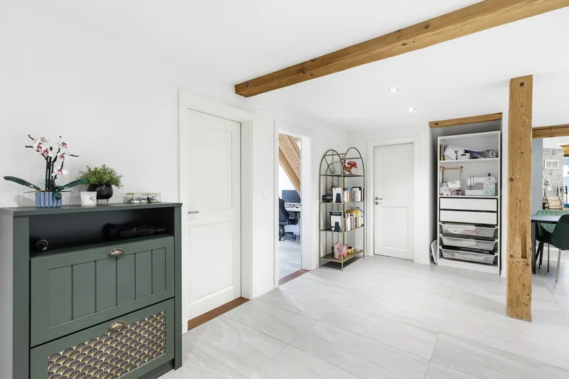 Apartment 5.5 rooms in Montanaire — photo 4