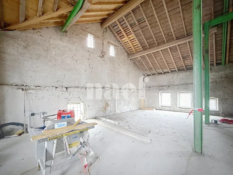 Commercial à Cuarnens