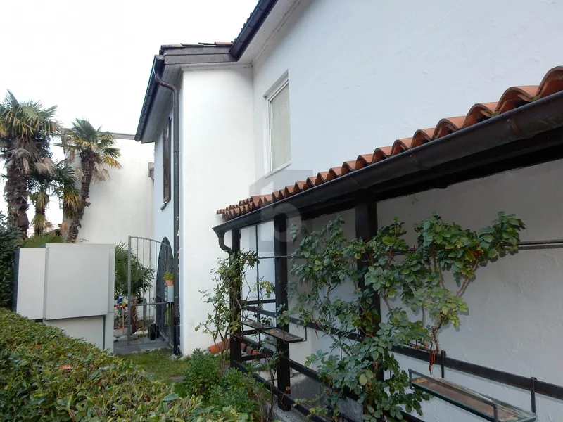 House / Villa 4.5 rooms in Riva San Vitale — photo 4