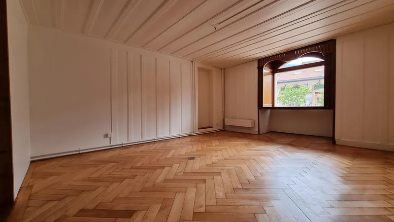 Immeuble 10 pièces à Gruyères — photo 2