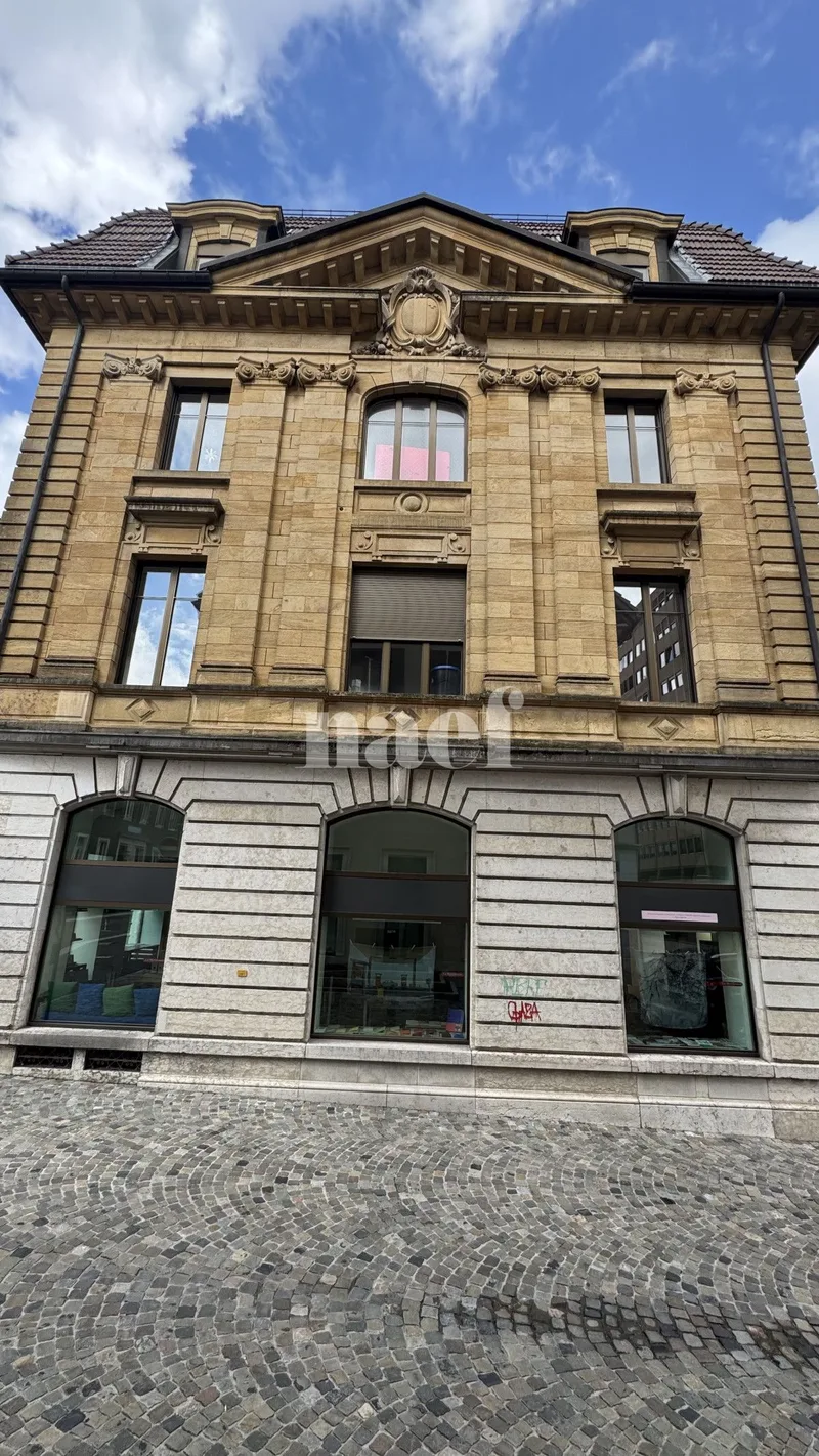 Commercial in La Chaux-de-Fonds