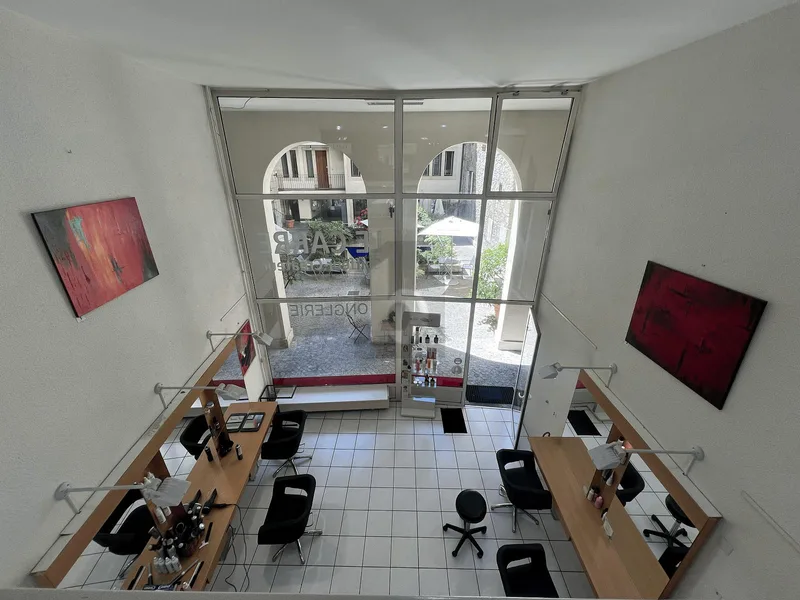 Commercial 2 rooms in Vieille Ville — 3