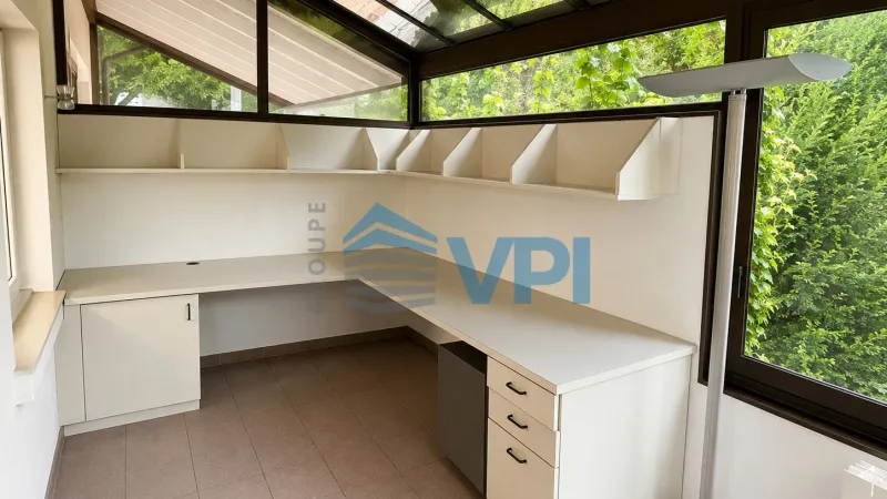 Commercial in Châtelaine — 4