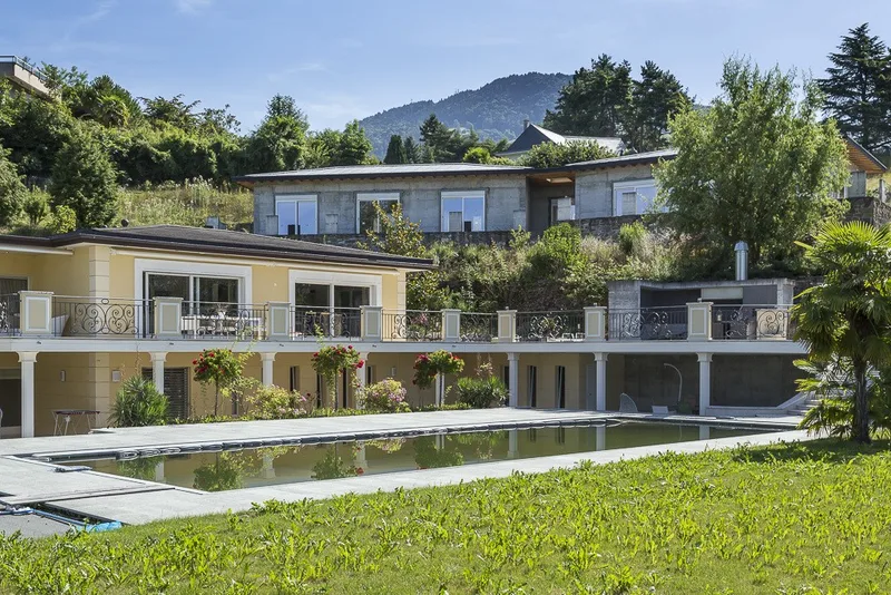 Maison / Villa 9.5 pièces à Riviera — 3