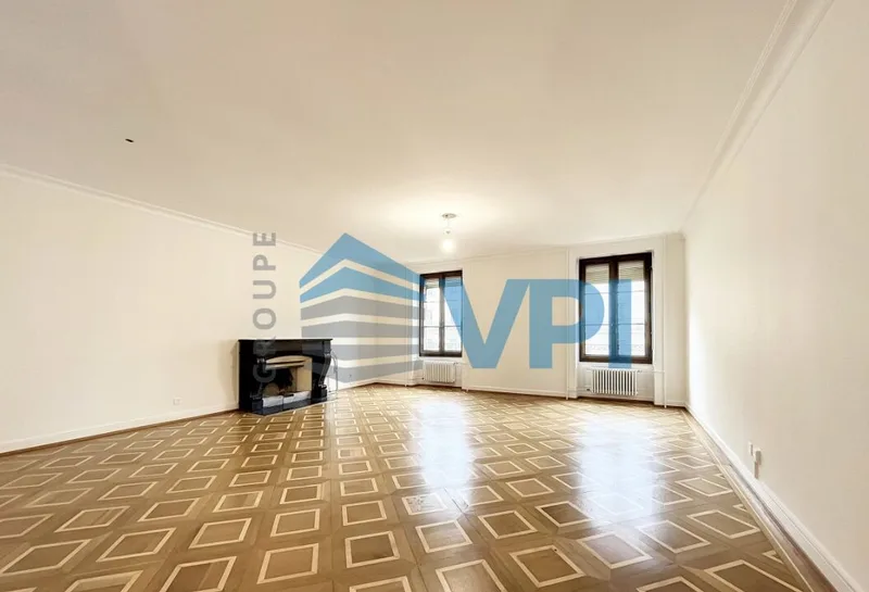 Apartment 6 rooms in Bastions