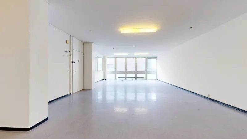 Commercial in Genève — photo 3