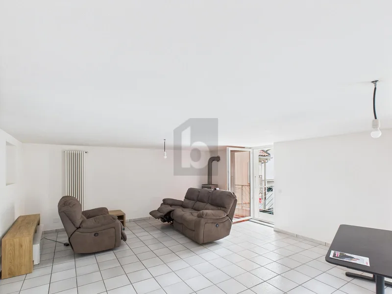 House / Villa 5 rooms in San Vittore