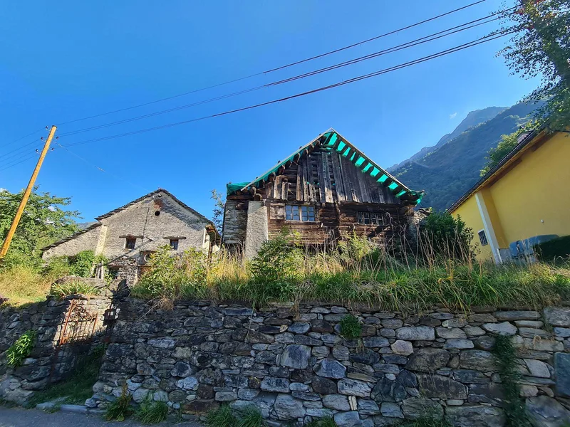 House / Villa 4 rooms in Nucleo di Aquila