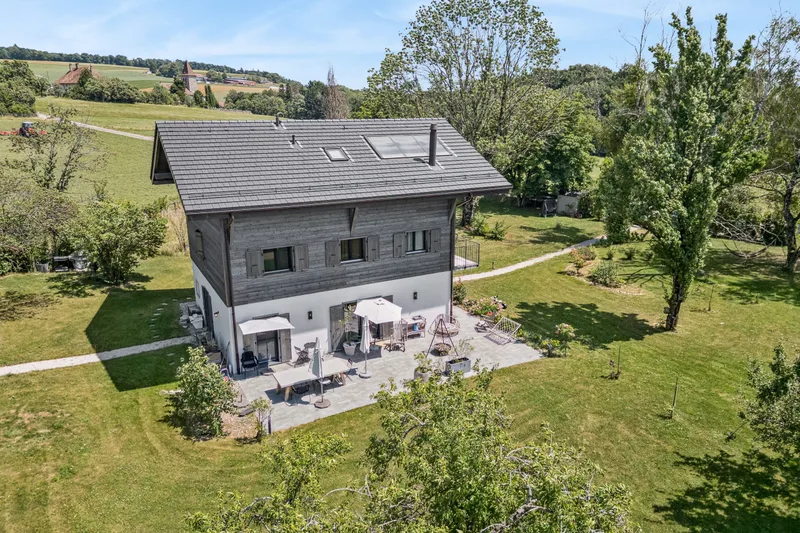 Maison / Villa 7.5 pièces à Burtigny — photo 2
