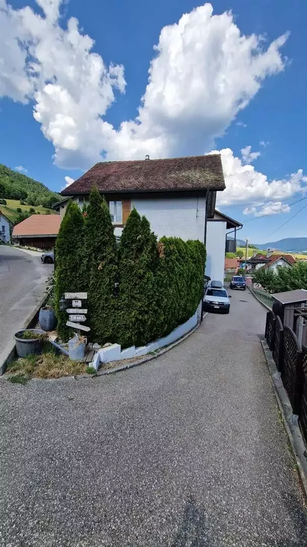 House / Villa 7.5 rooms in Perrefitte — photo 20