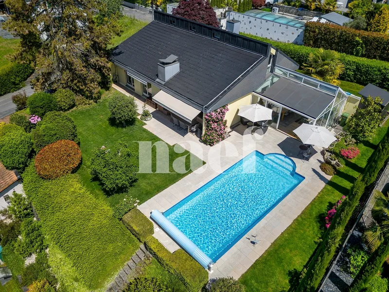House / Villa 7.5 rooms in Villeneuve