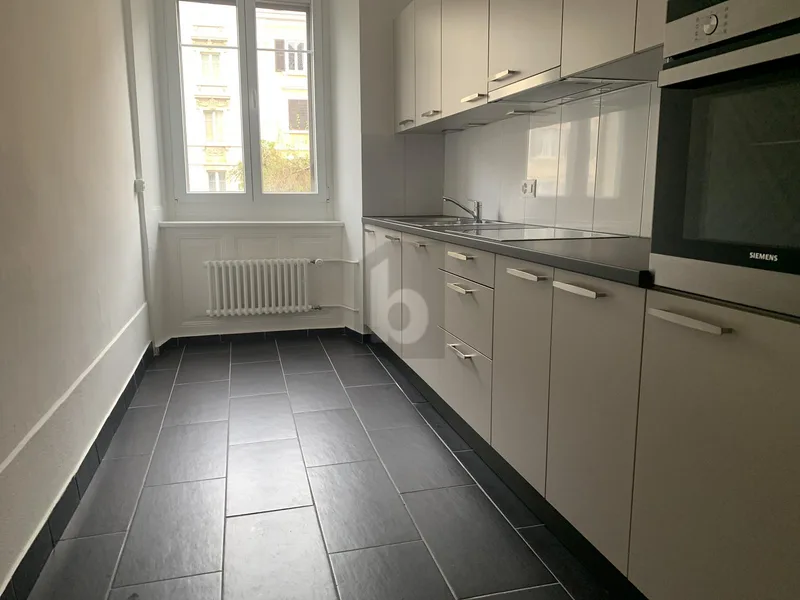 Apartment 3.5 rooms in Centre ville — photo 2