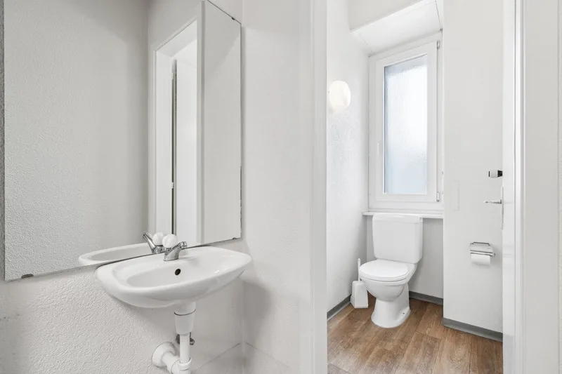 Commercial 5 rooms in La Chaux-de-Fonds — photo 8