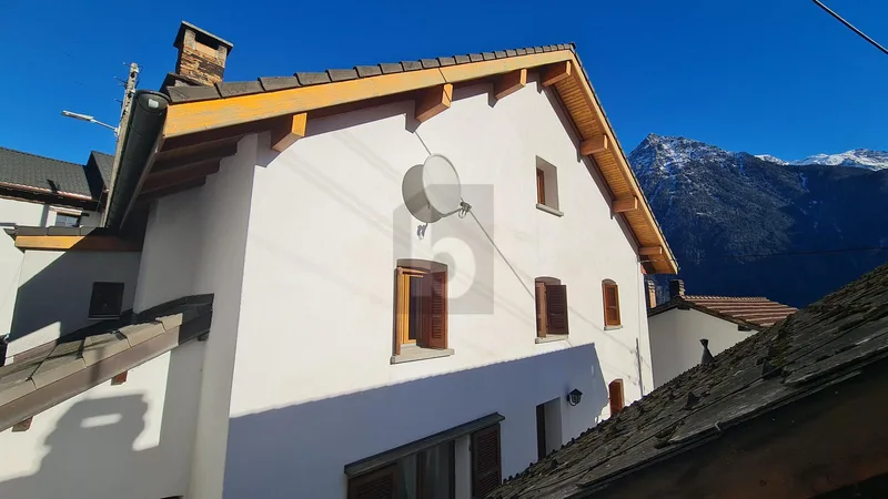 House / Villa 9 rooms in Acquarossa — 5