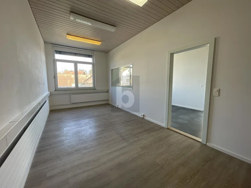 Commercial 5 rooms in Wangen an der Aare — 2