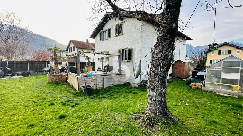 Haus / Villa 7 Zimmer in Buchs