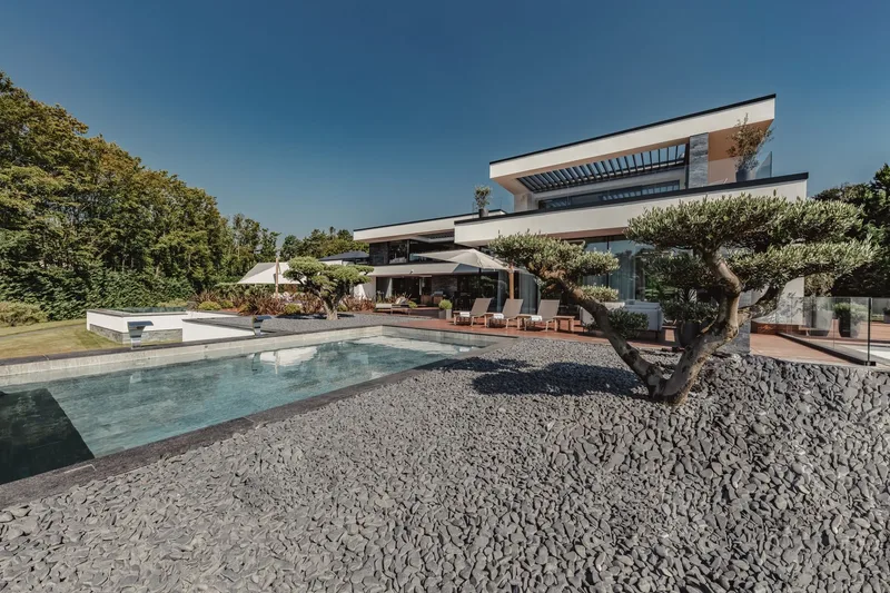 House / Villa 20 rooms in Mies — 2