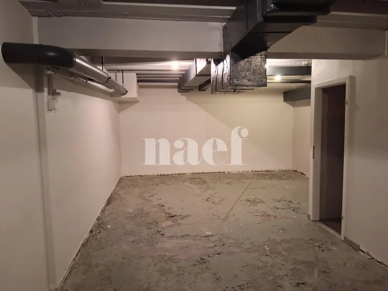 Commercial in Genève — 2