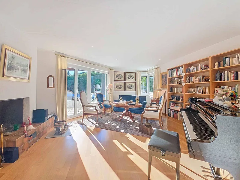 Maison / Villa 9.5 pièces à Aigle — 2