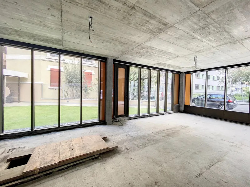 Gewerbe in Charmilles — photo 6