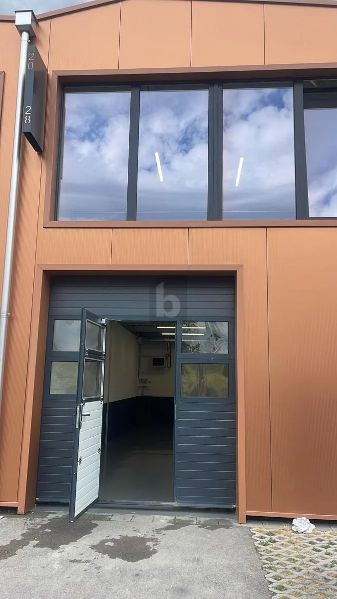Commercial 2 rooms in Crissier