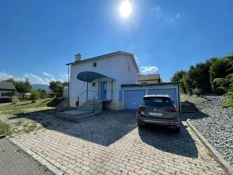 House / Villa 4.5 rooms in Courtedoux — 4